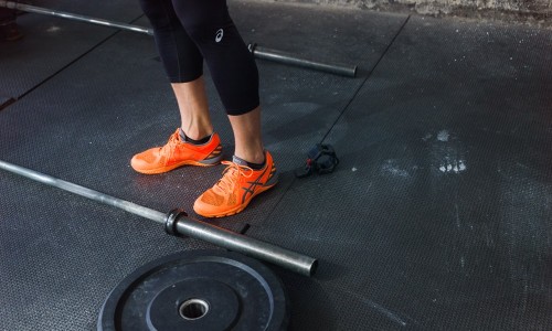 新年健身穿新鞋，ASICS 带来 FIT YUI 和 CONVICTION X 训练鞋款